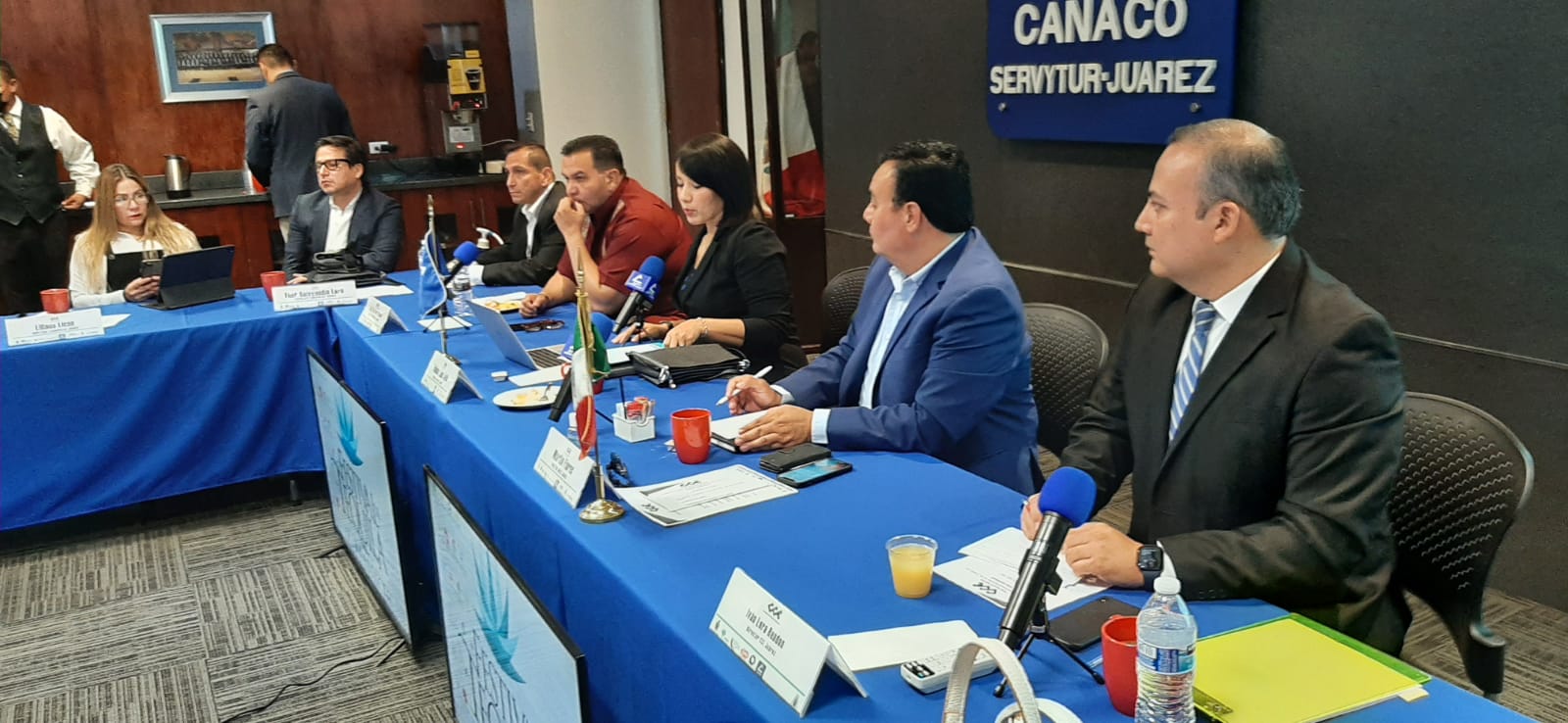 Se reúnen alcalde e integrantes del CCE para exposición de proyectos ...