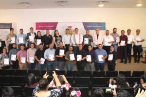 graduan entrenadores diplomado
