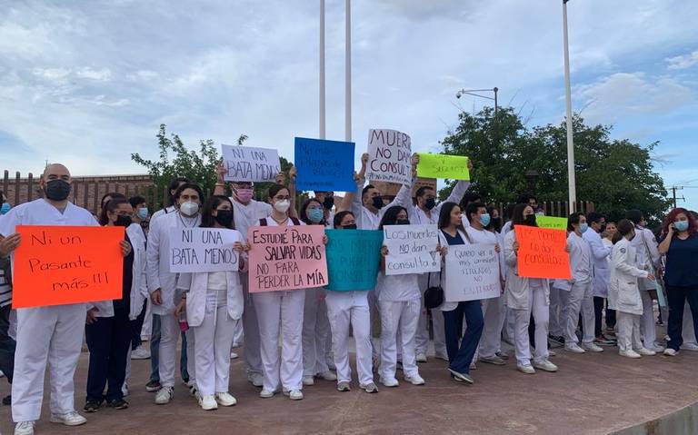 protestan medicos pasantes