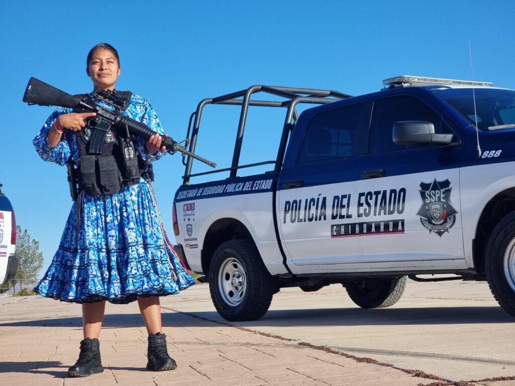 mujer raramuri es spolicia estatal