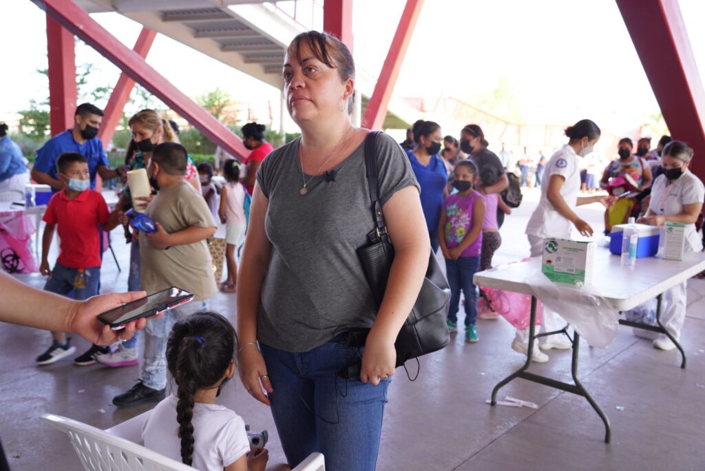 vacunan a niños