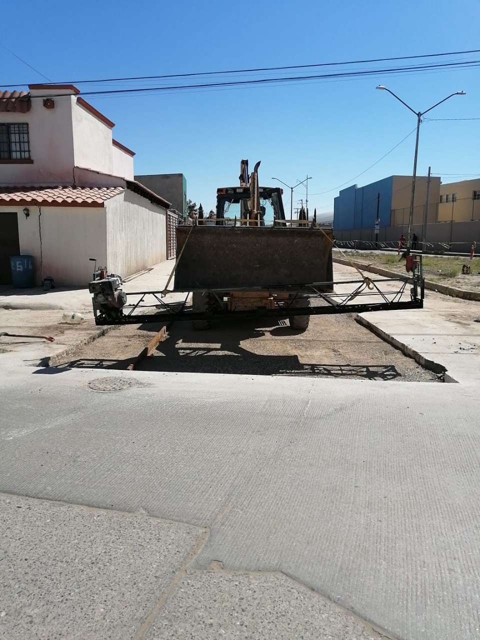 bacheo con concreto por jmas