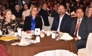 Cruz en Informe de Espino
