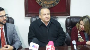 Rector Rivera uach