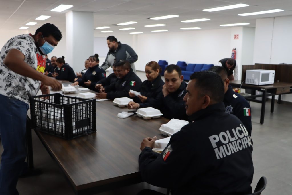 comida a polis