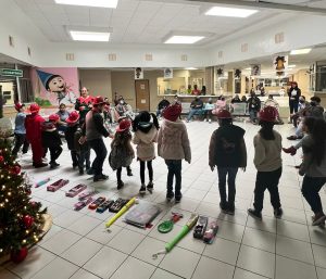 festejan a niños de hopital