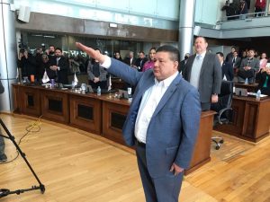 Cesar Jauregui toma protesta