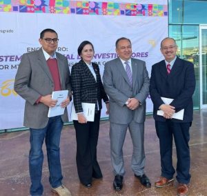 Rector Fierro-Investigadores