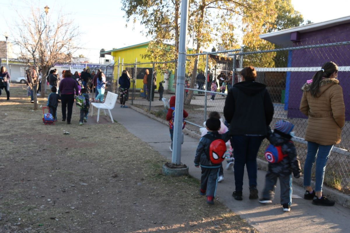 Regresaron a clases más de 725 mil estudiantes de Educación Básica ...