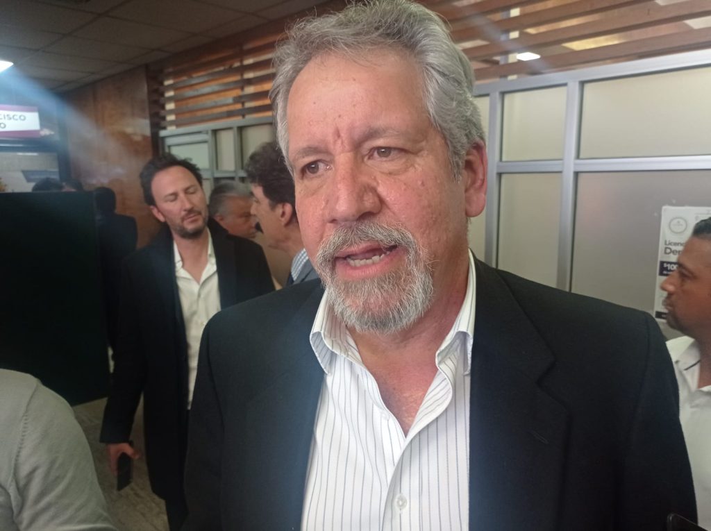 Carlos Murguia en Cabildo