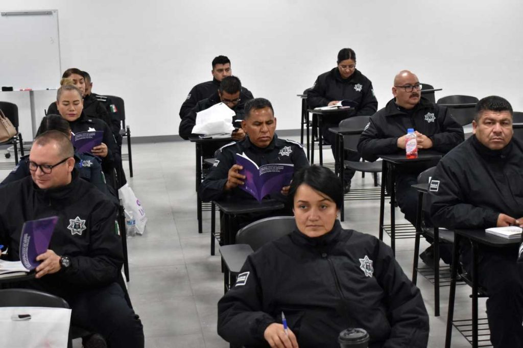 polis en capacitacion