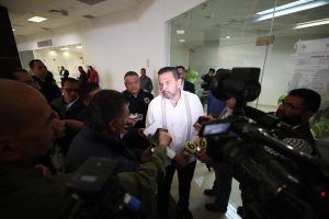 Cruz en MESA SEG 24abr