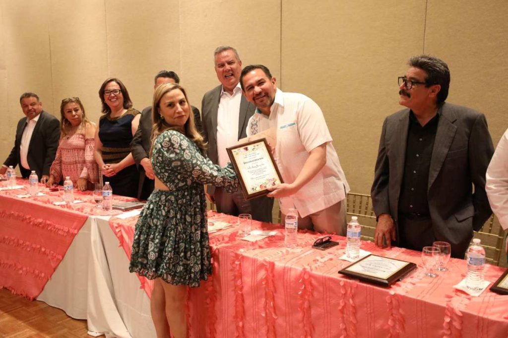 cruz-festejos educadora