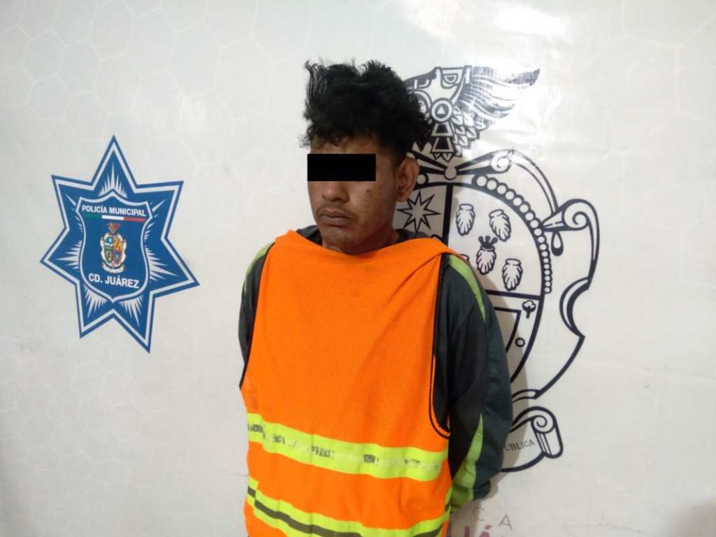 ladron pistola de jueguete