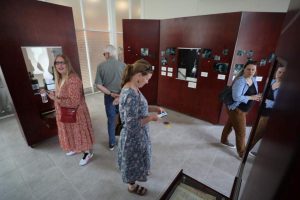 turistas en museos