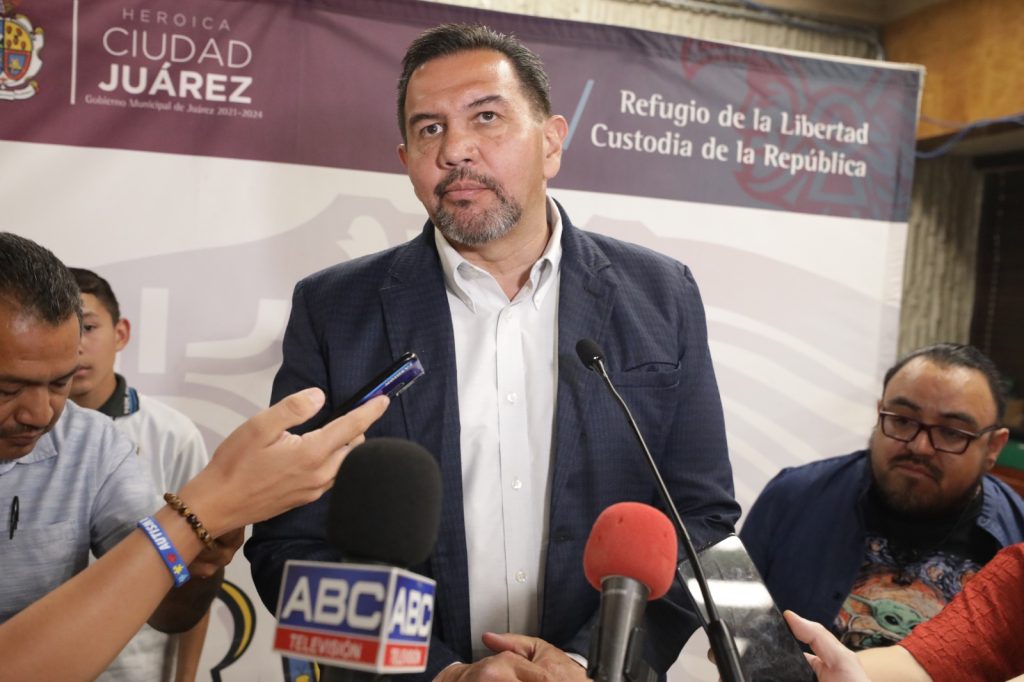 Cruz en rueda 04mayo1