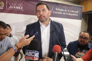 Cruz en rueda 04mayo1
