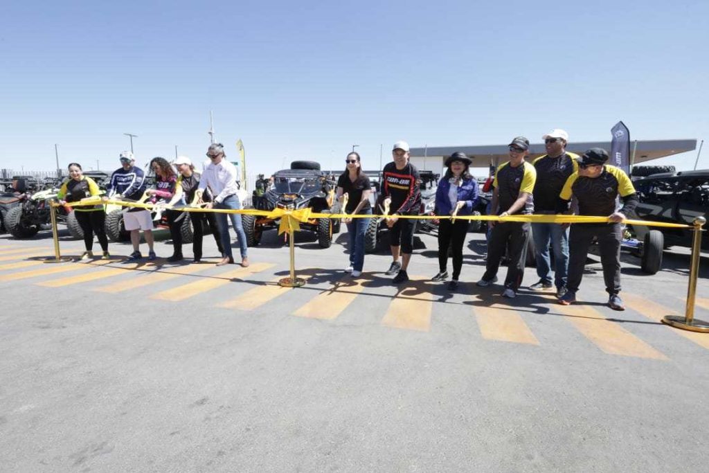 inauguran vialidad