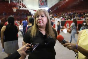 Martha Aracely becas