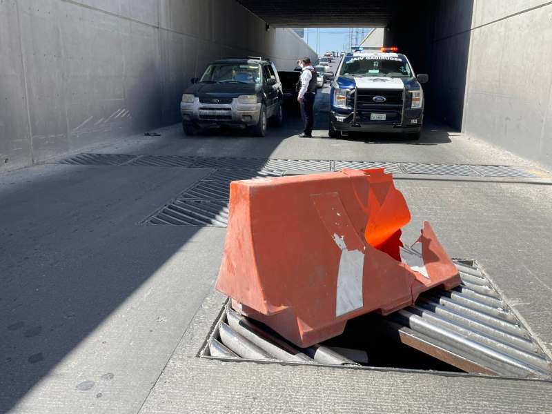 carril cerrado por daños