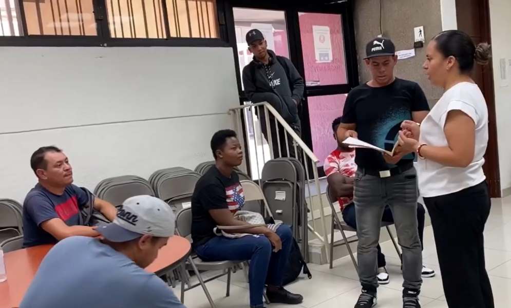 trabajo a migrantes