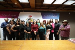 estudiantes uach-comunicacion