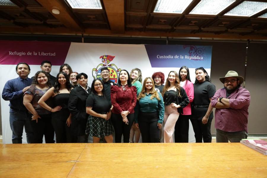 estudiantes uach-comunicacion