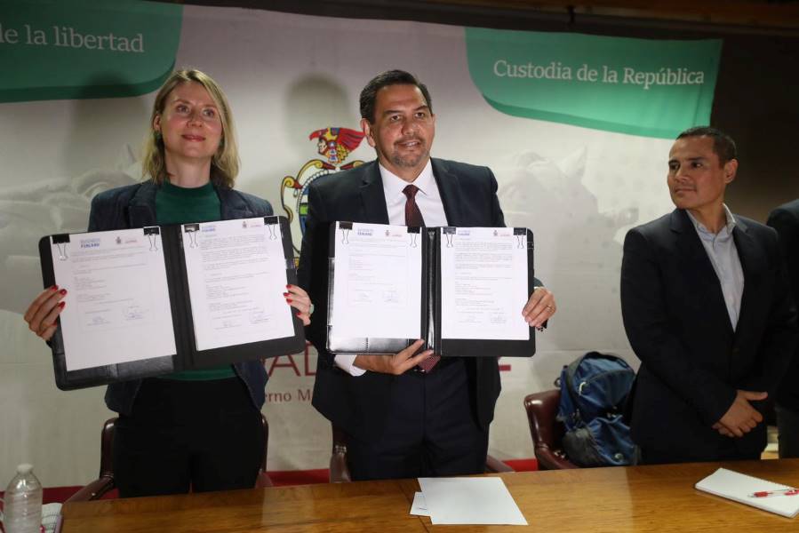 firma convenio-finlandia