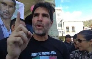 Eduardo Verastegui firmas