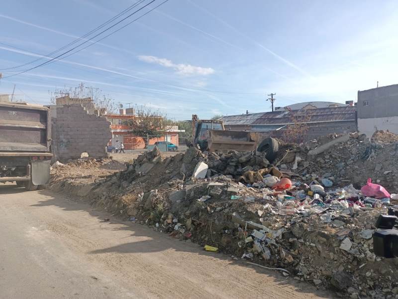 limpian lote baldio1