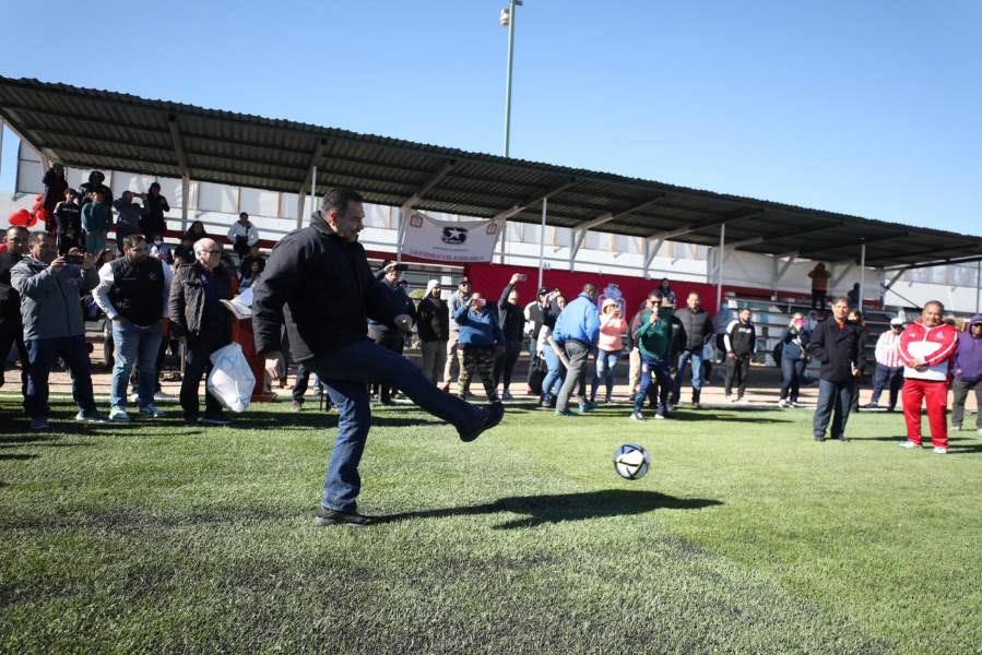cruz-entrega canchas e inaugura torneo