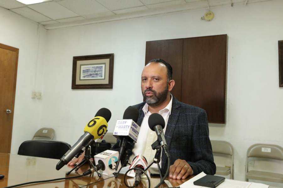 Hector Ortiz Orpinel-Secrretario Ayuntamiento