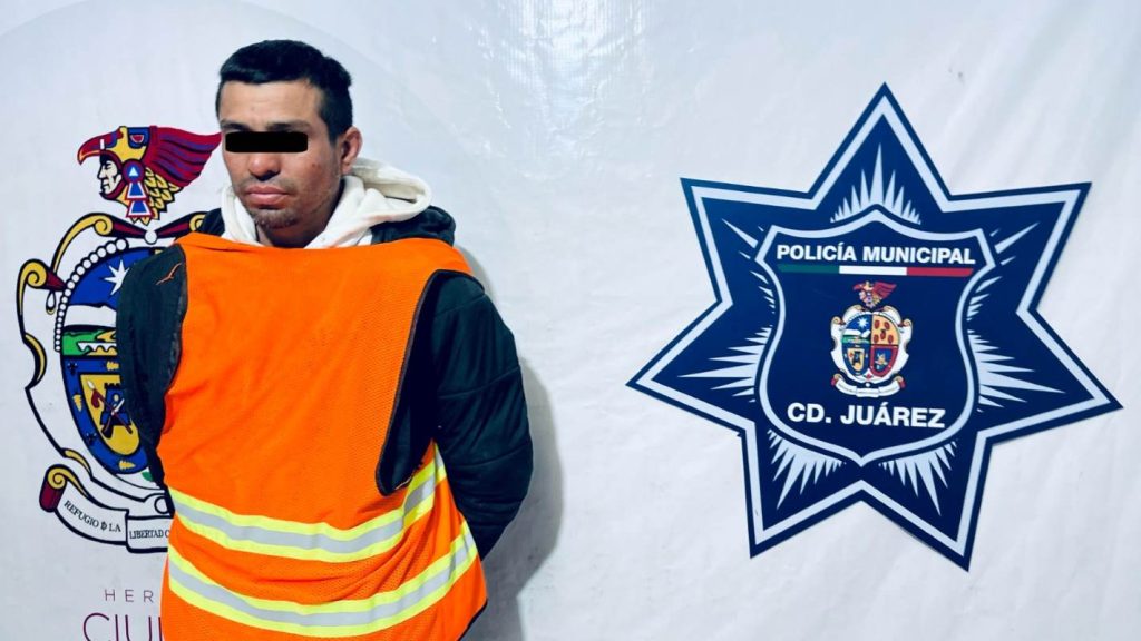 otro detenido con arma