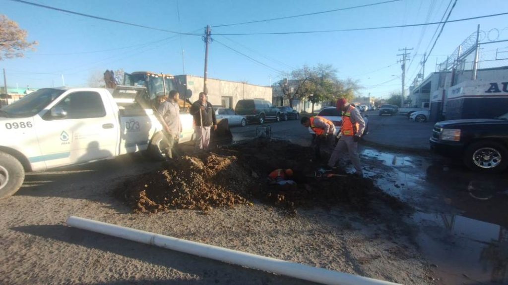reparan fuga de agua