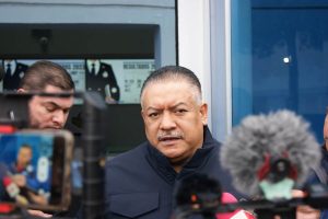 Cesar Muñoz-9feb