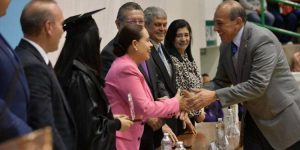 estudiantes excelencia uacj