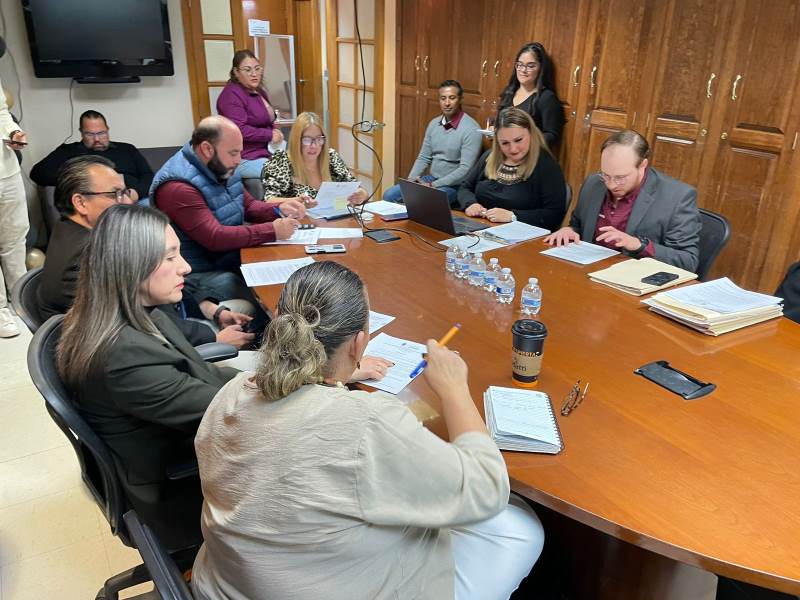 regidores clinica quiroz