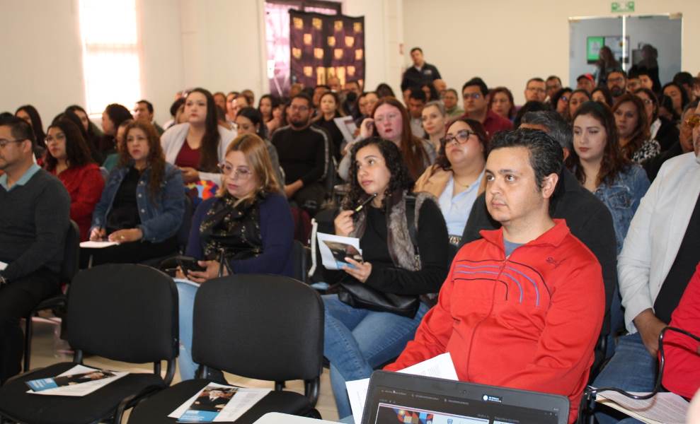 capacitan profes abuso