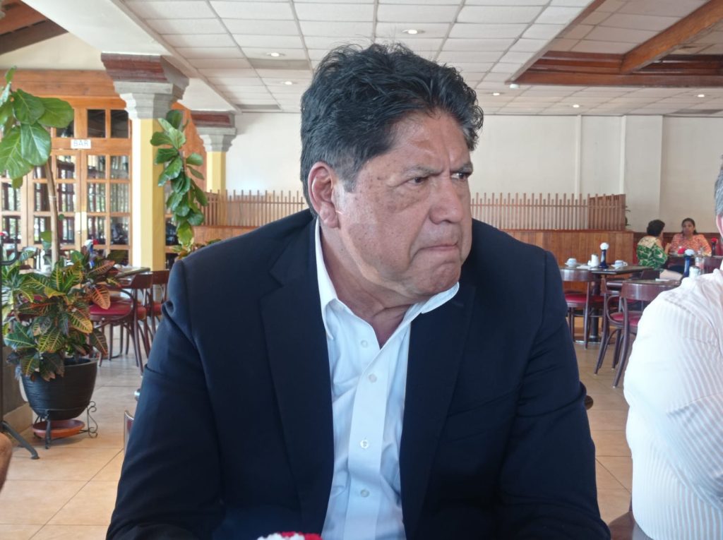 Ernesto Robles 15abr