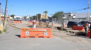 cambian tuberia en la pedro rosales