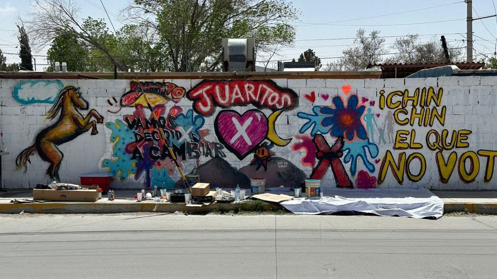 muro frente amplio jovenes