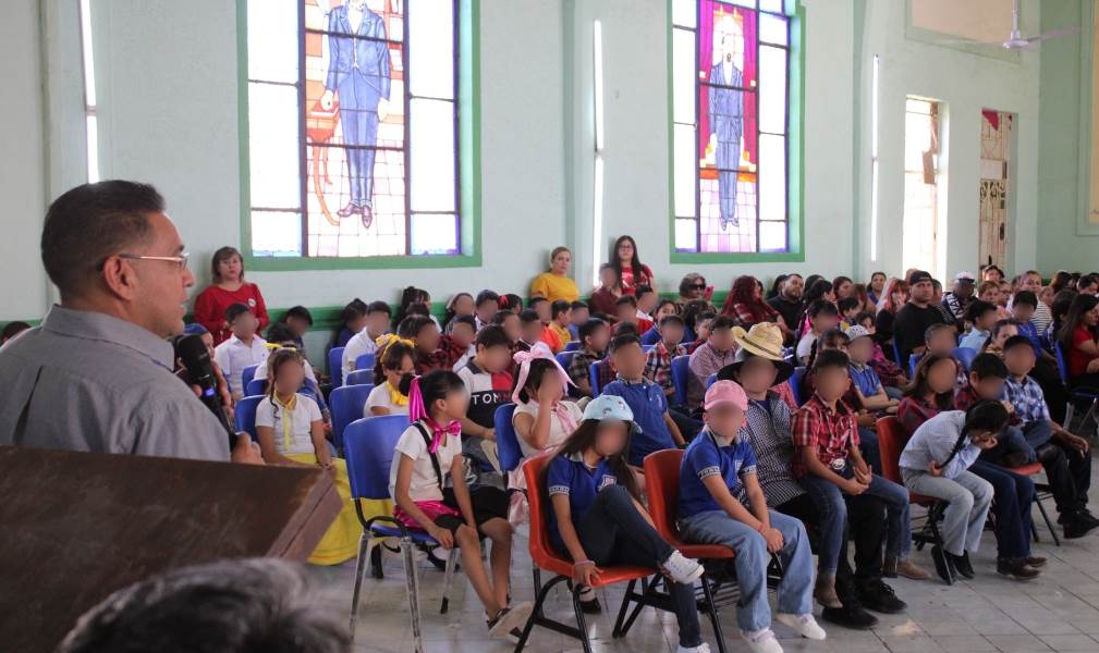 anivesario centro escolar rev