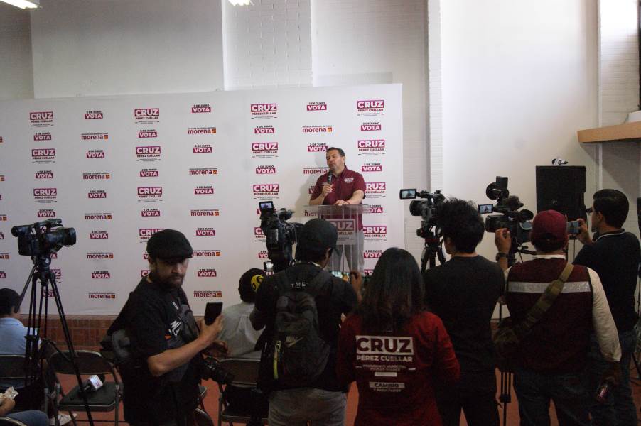 cruz-conferencia 27may