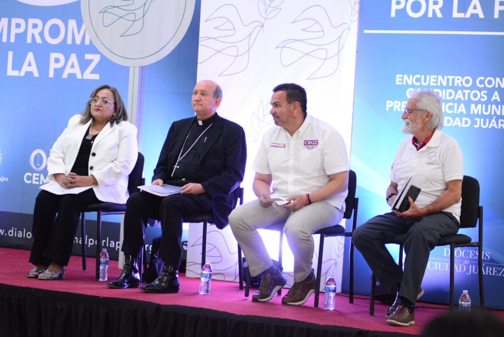 cruz en firma por la paz