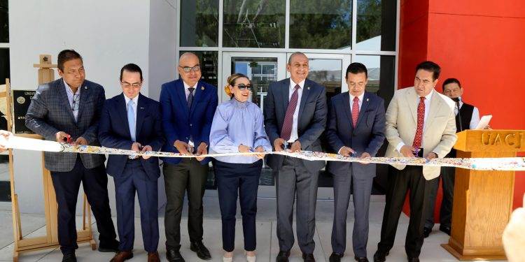 inauguran nvo edifico iiada