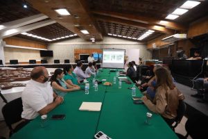 presentan avances obras centro