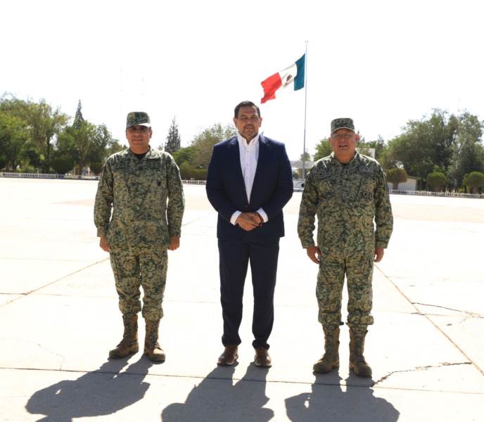 cruz-reunion militares