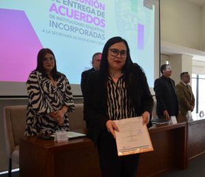 incoirporan al sistema educacion