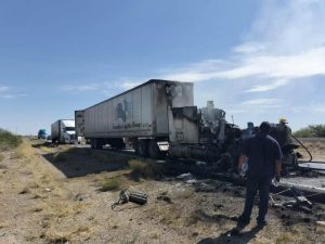 trailer incendiado