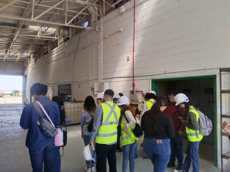 estudiantes uacj-relleno sanitario